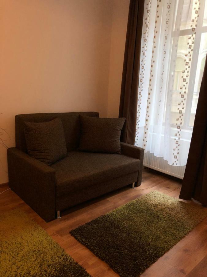 Poppys Apartment อาราด ภายนอก รูปภาพ