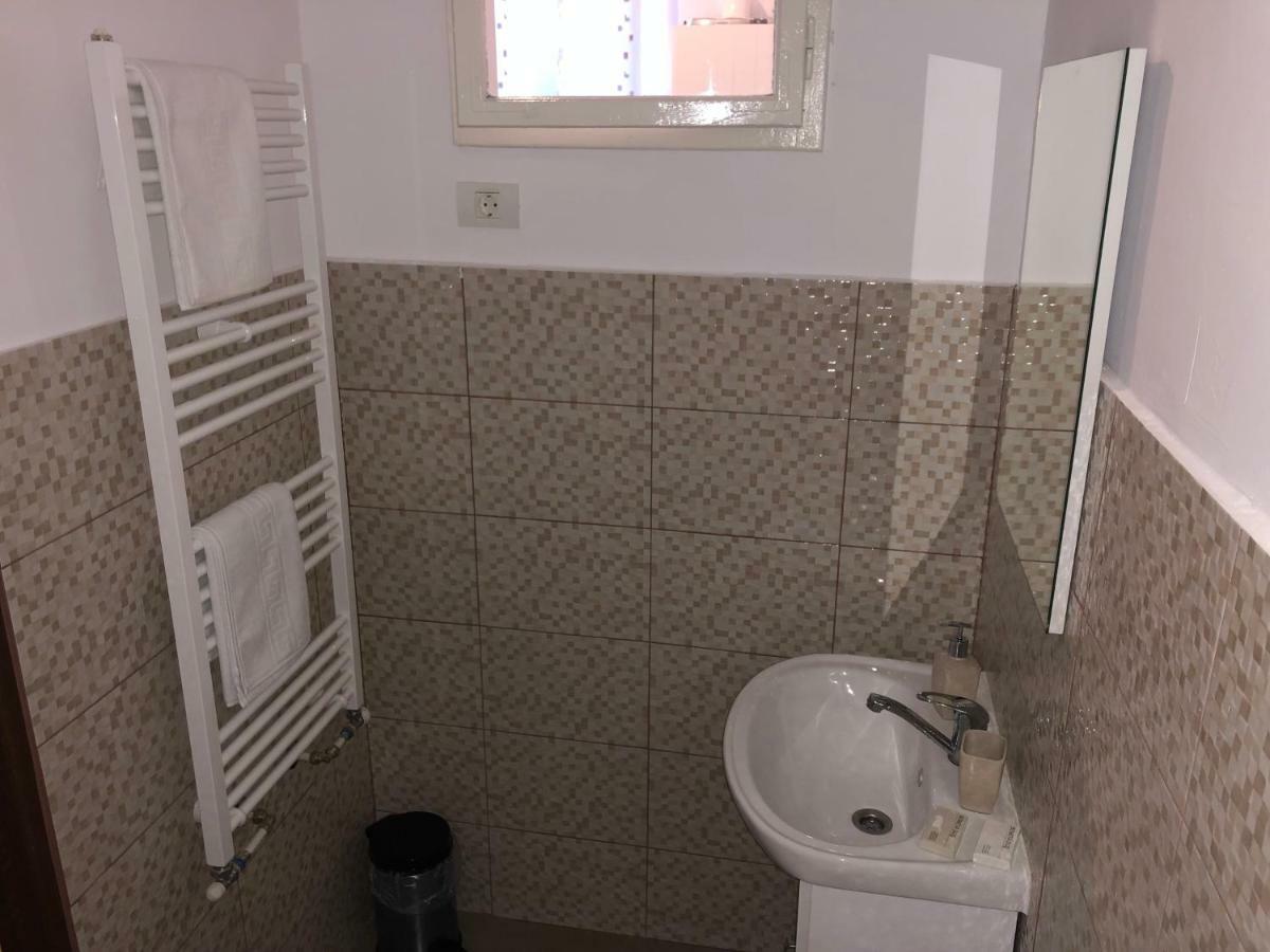 Poppys Apartment อาราด ภายนอก รูปภาพ